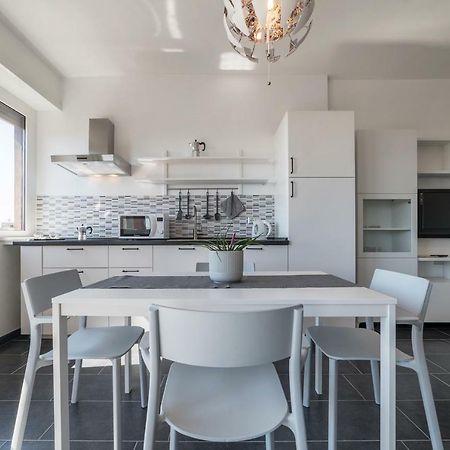 Nomentana White Apartments By Ghor Rome Extérieur photo