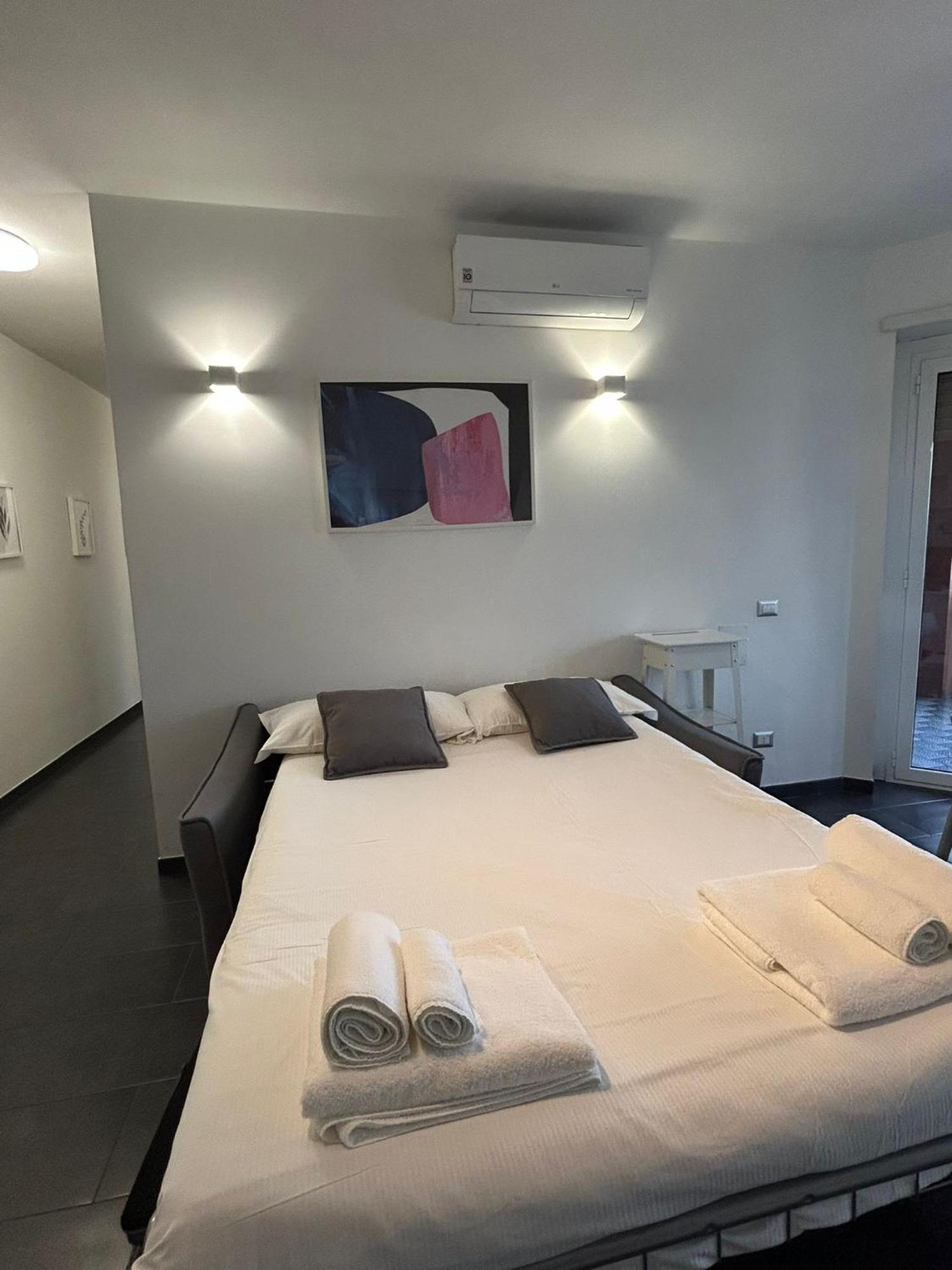 Nomentana White Apartments By Ghor Rome Extérieur photo