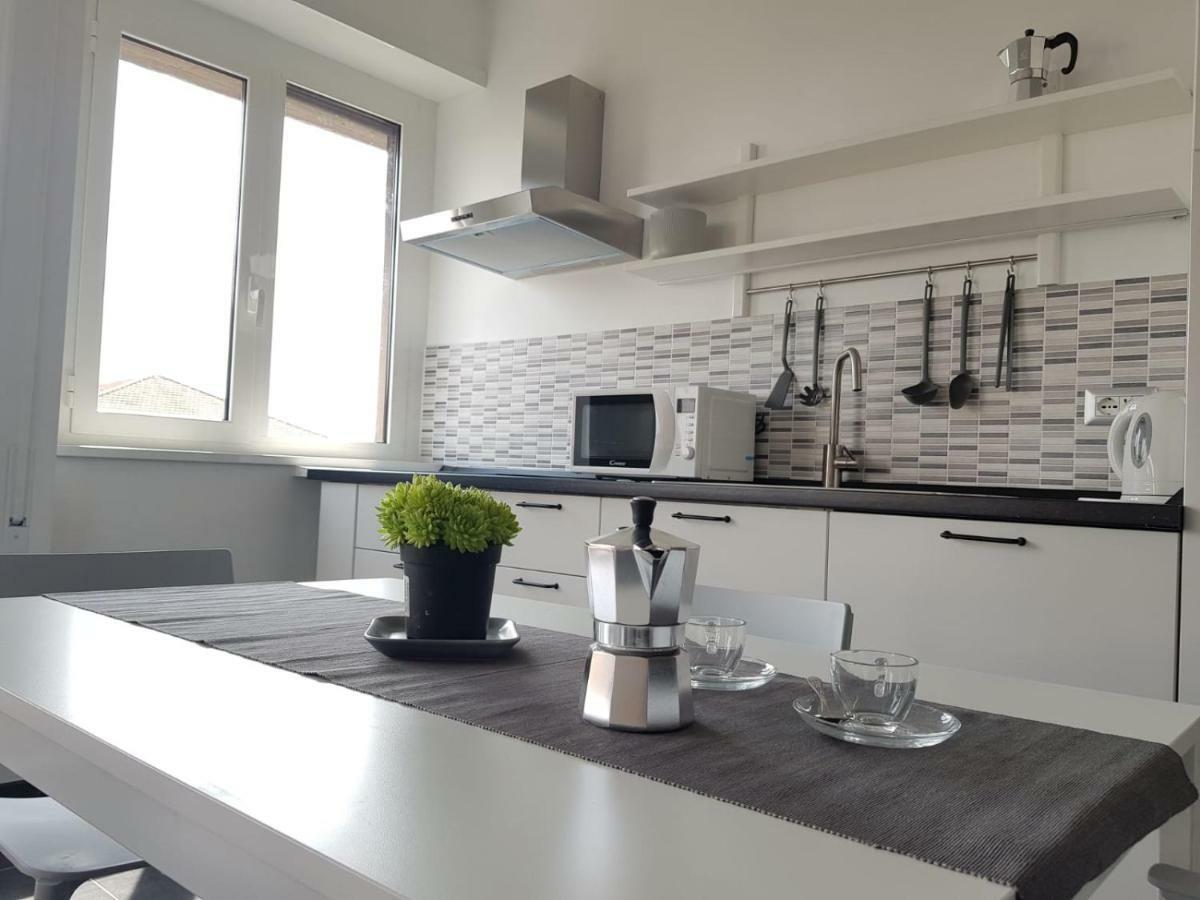 Nomentana White Apartments By Ghor Rome Extérieur photo